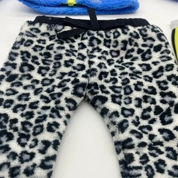 American Girl Pawsitively Purrfect Collection - Picture 4 of 9